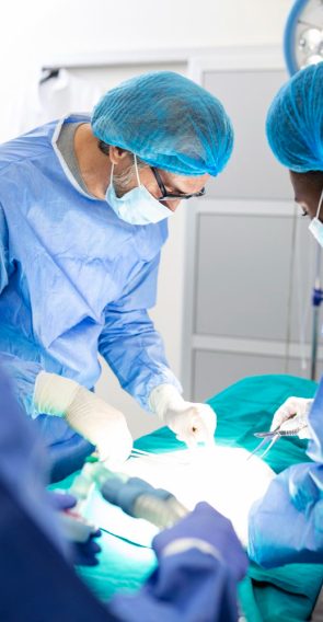 surgeon-team-uniform-performs-operation-patient-cardiac-surgery-clinic-modern-medicine-professional-team-surgeons-health (3)